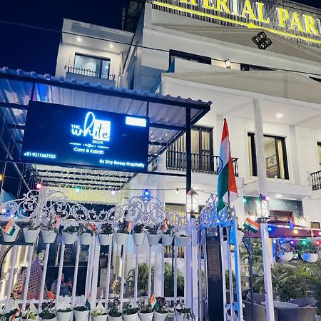 Hotel Imperial Park Sector 45 غورغاون المظهر الخارجي الصورة