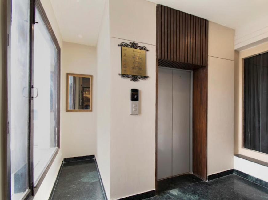 Hotel Imperial Park Sector 45 غورغاون المظهر الخارجي الصورة
